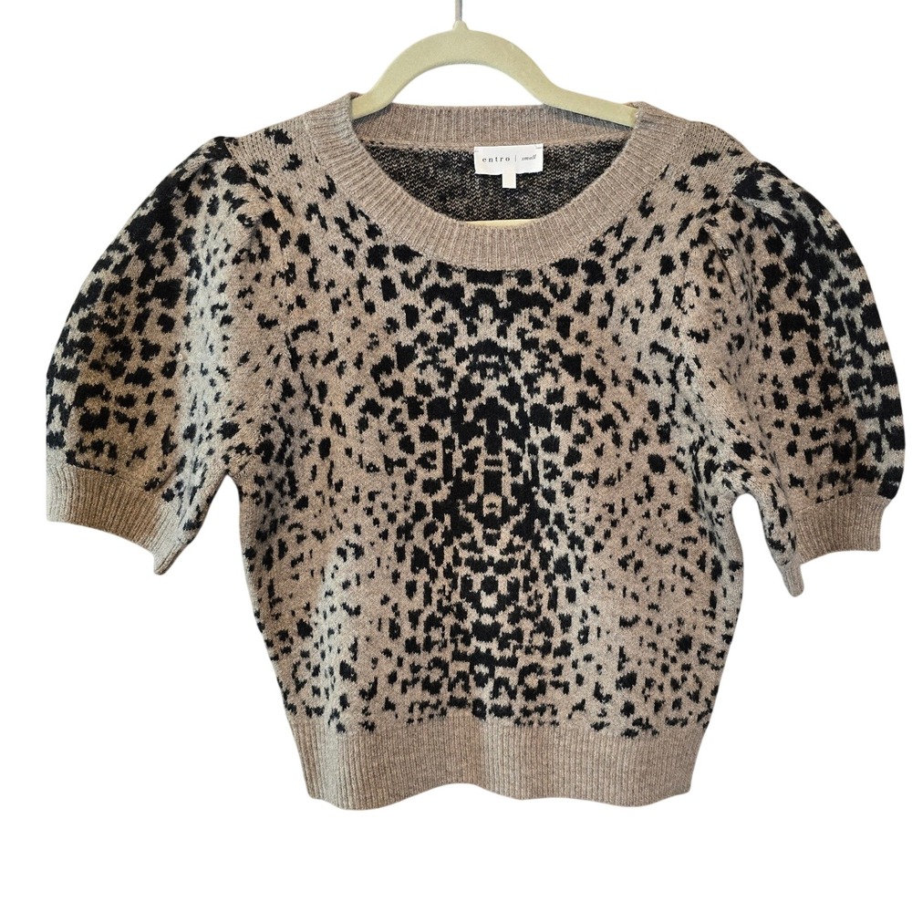 Entro Women Tan Black Leopard Print Puff Short Sleeve Knit Sweater Small